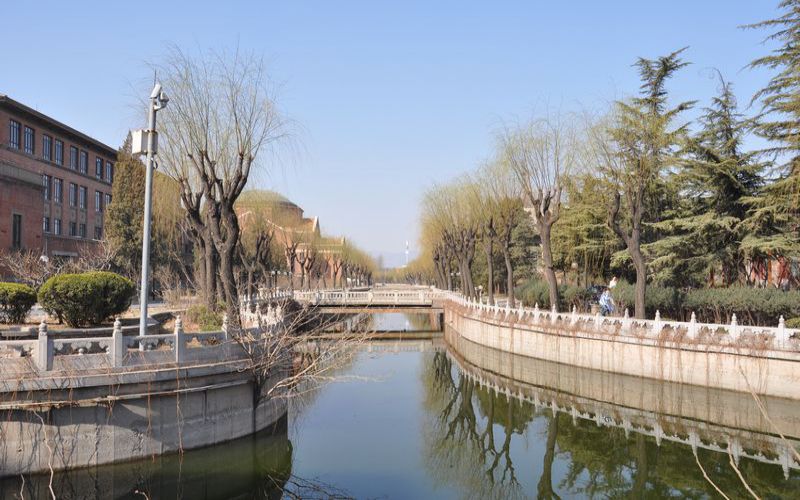 云南外事外語職業學院